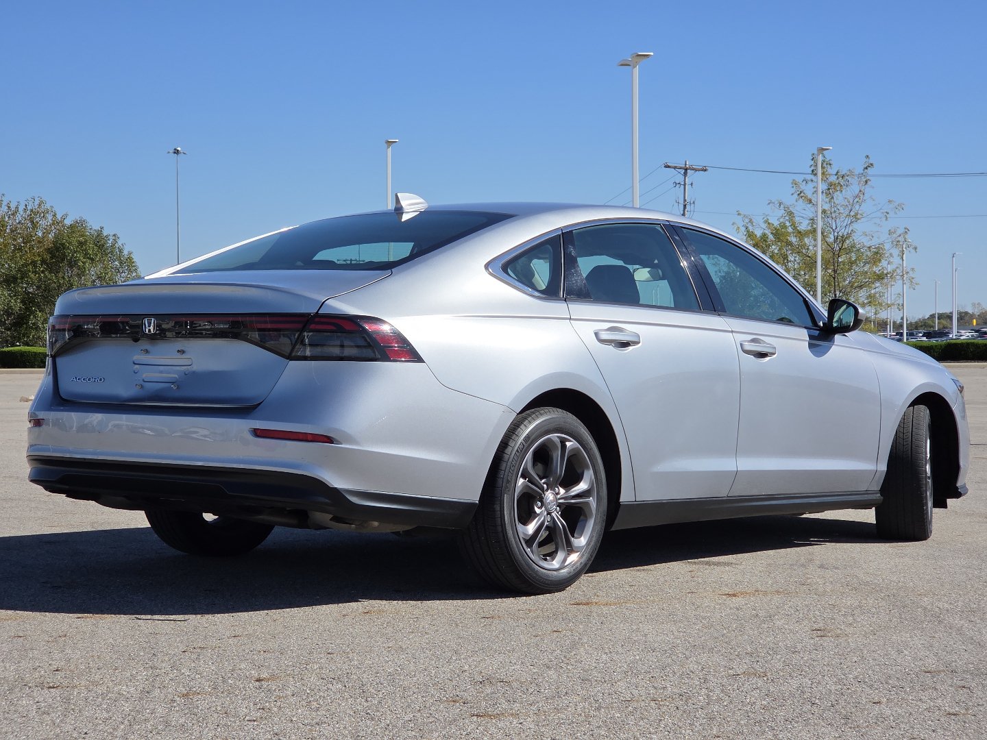 Used 2024 Honda Accord EX image 18