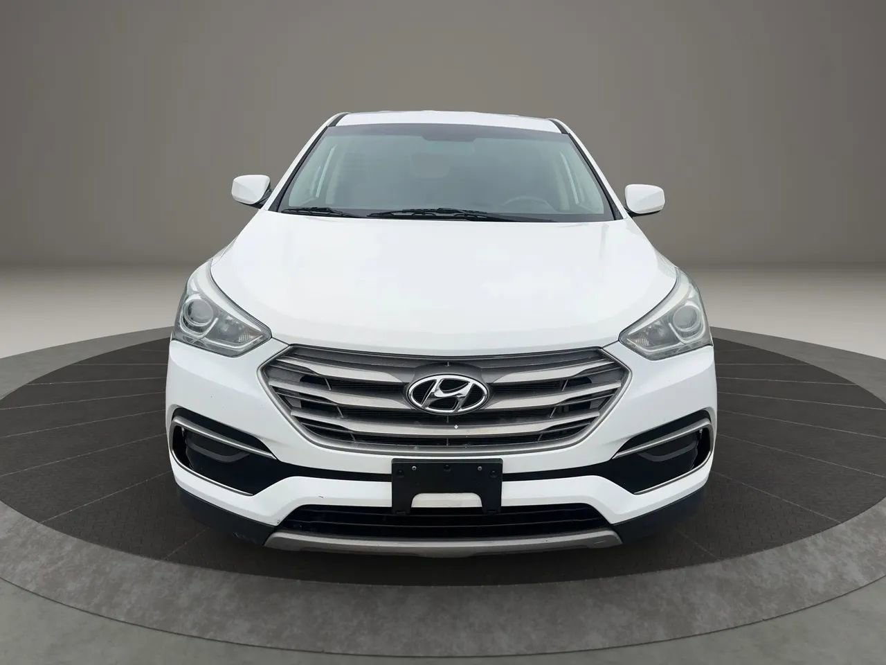 Used 2017 Hyundai Santa Fe Sport AWD/4WD image 2
