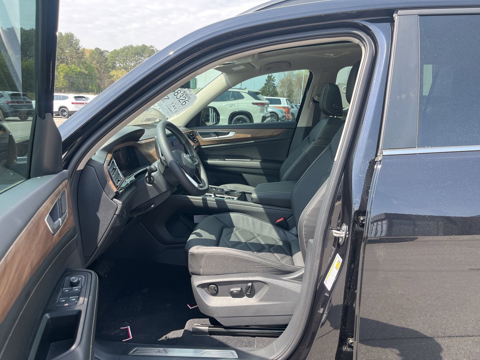 New 2026 Volkswagen Atlas SE image 22