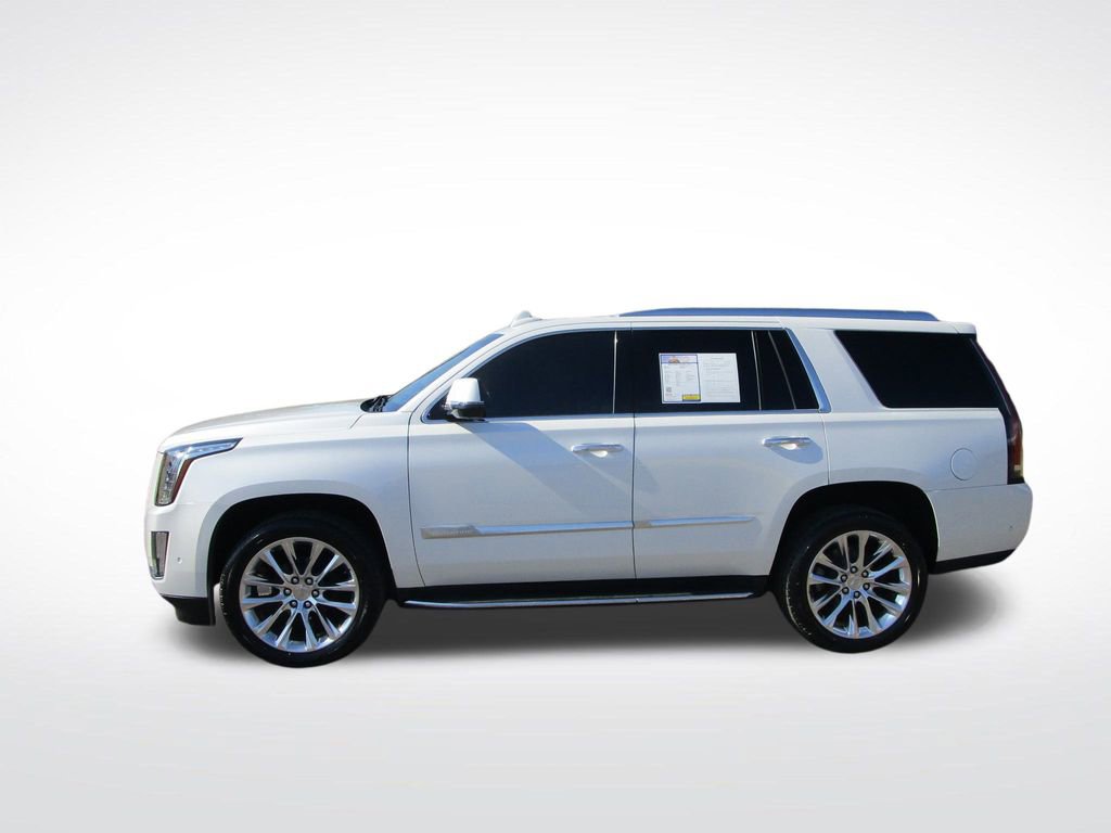 Used 2020 Cadillac Escalade Luxury image 2