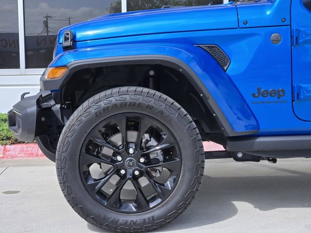 Certified 2025 Jeep Gladiator Sport AWD/4WD image 8