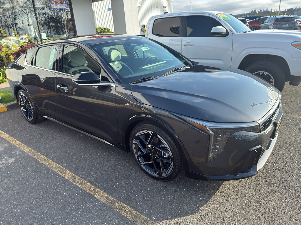 New 2025 Kia K4 GT-Line image 22