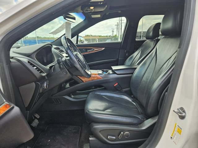 Used 2019 Lincoln Nautilus Reserve AWD/4WD image 6
