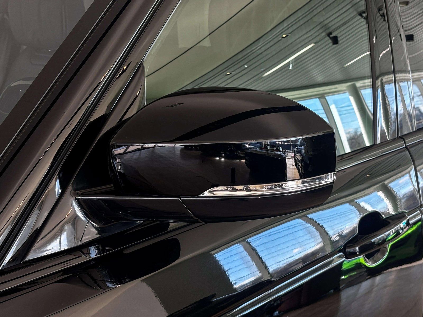 Used 2022 Land Rover Range Rover P525 Westminster Edition image 56