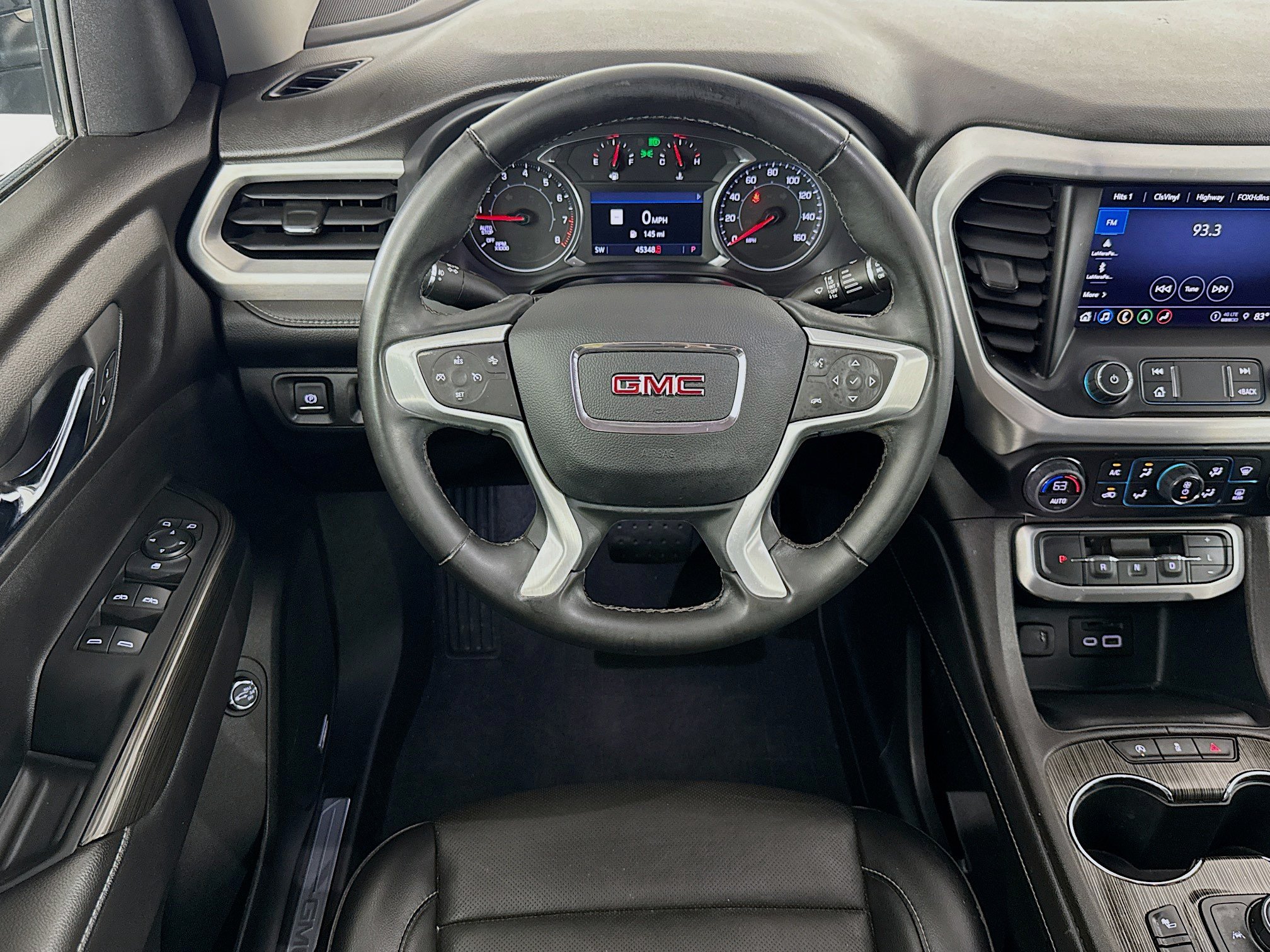 Used 2023 GMC Acadia SLT w/ Elevation Edition FWD image 15