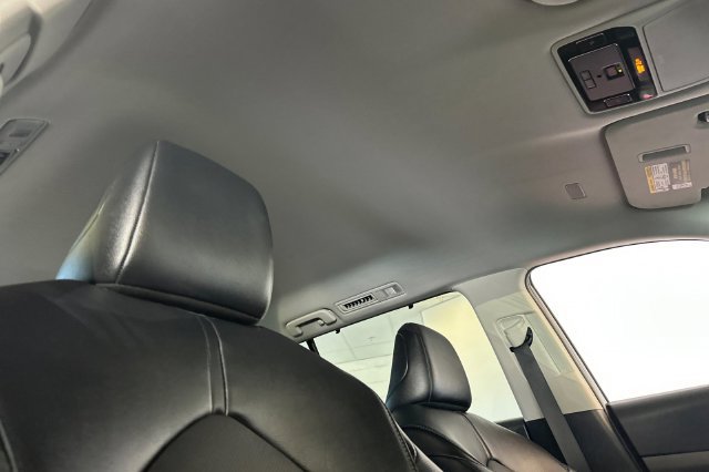 Used 2025 Toyota Grand Highlander AWD image 21