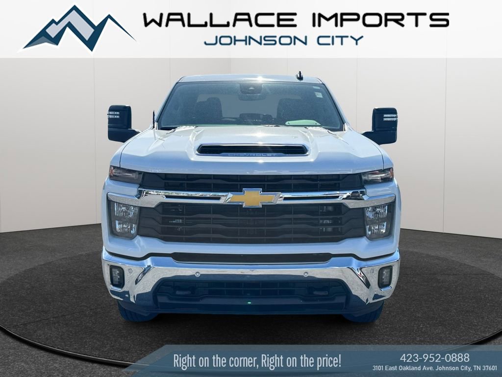 Used 2025 Chevrolet Silverado 2500 LT w/ Safety Package AWD/4WD image 8