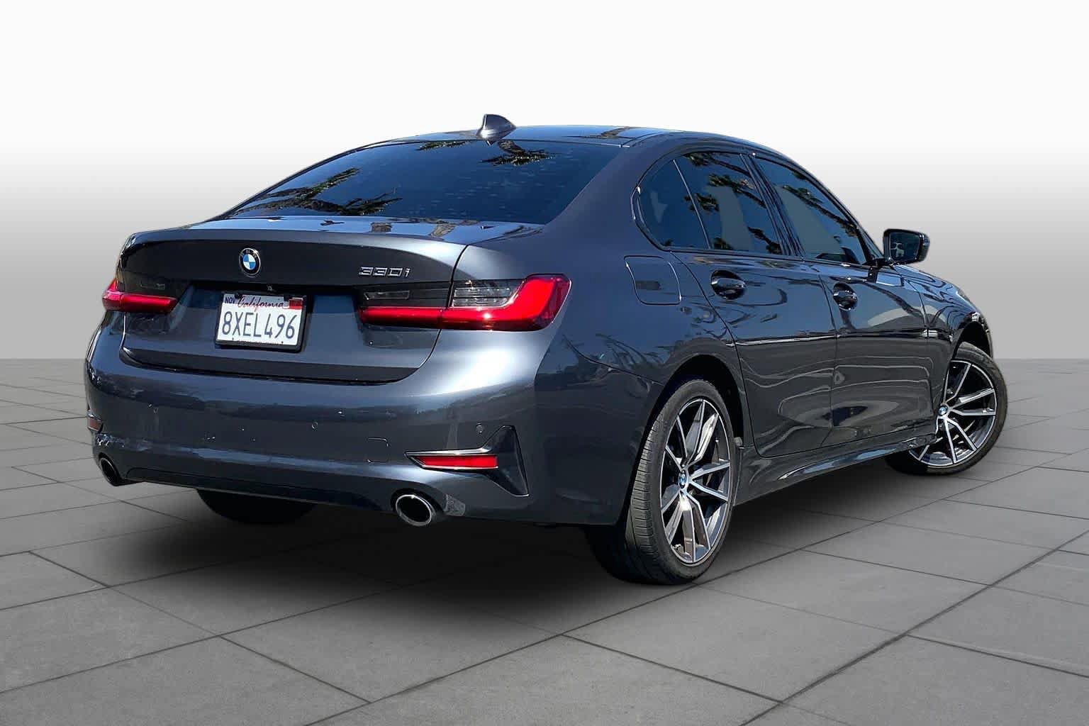 Used 2021 BMW 330i Sedan w/ Convenience Package RWD image 12