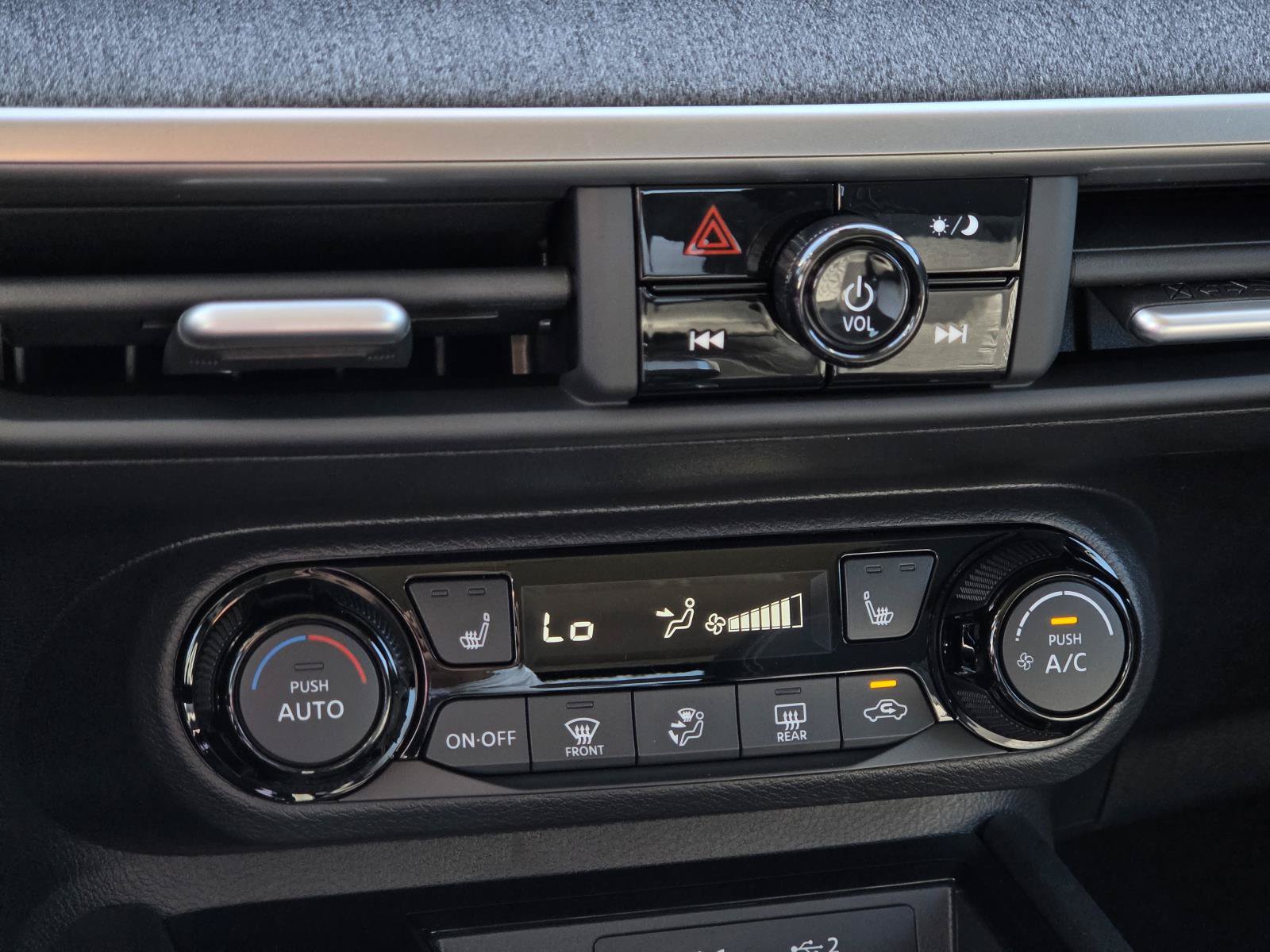 New 2027 Nissan Kicks SV w/ Cold Weather Package FWD image 21