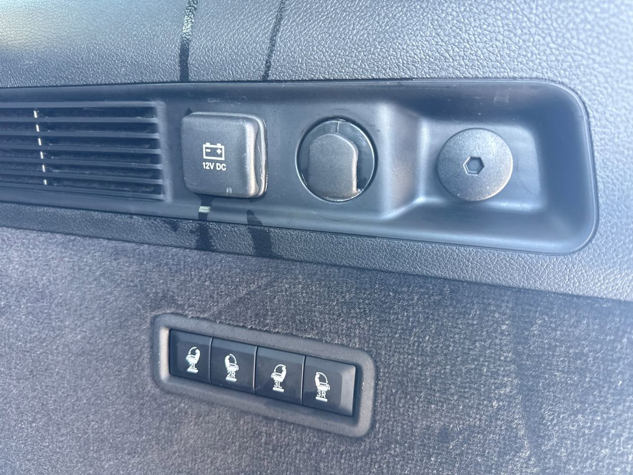 Used 2024 Jeep Grand Wagoneer Series II w/ Convenience Group III image 11