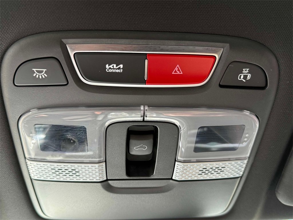 Used 2024 Kia Telluride EX w/ EX Captain's Chair Package image 31