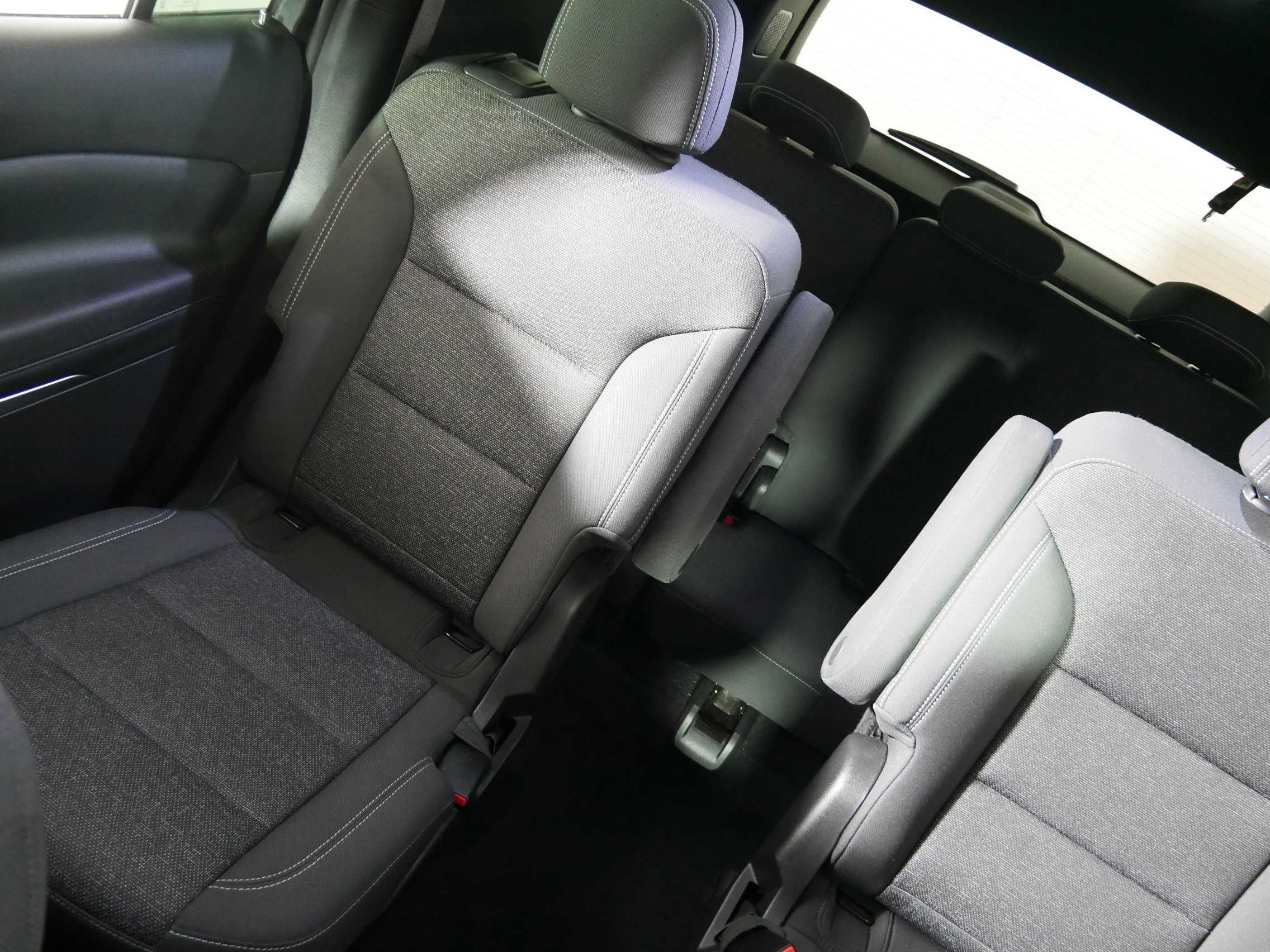 Used 2024 Chevrolet Traverse LT image 12