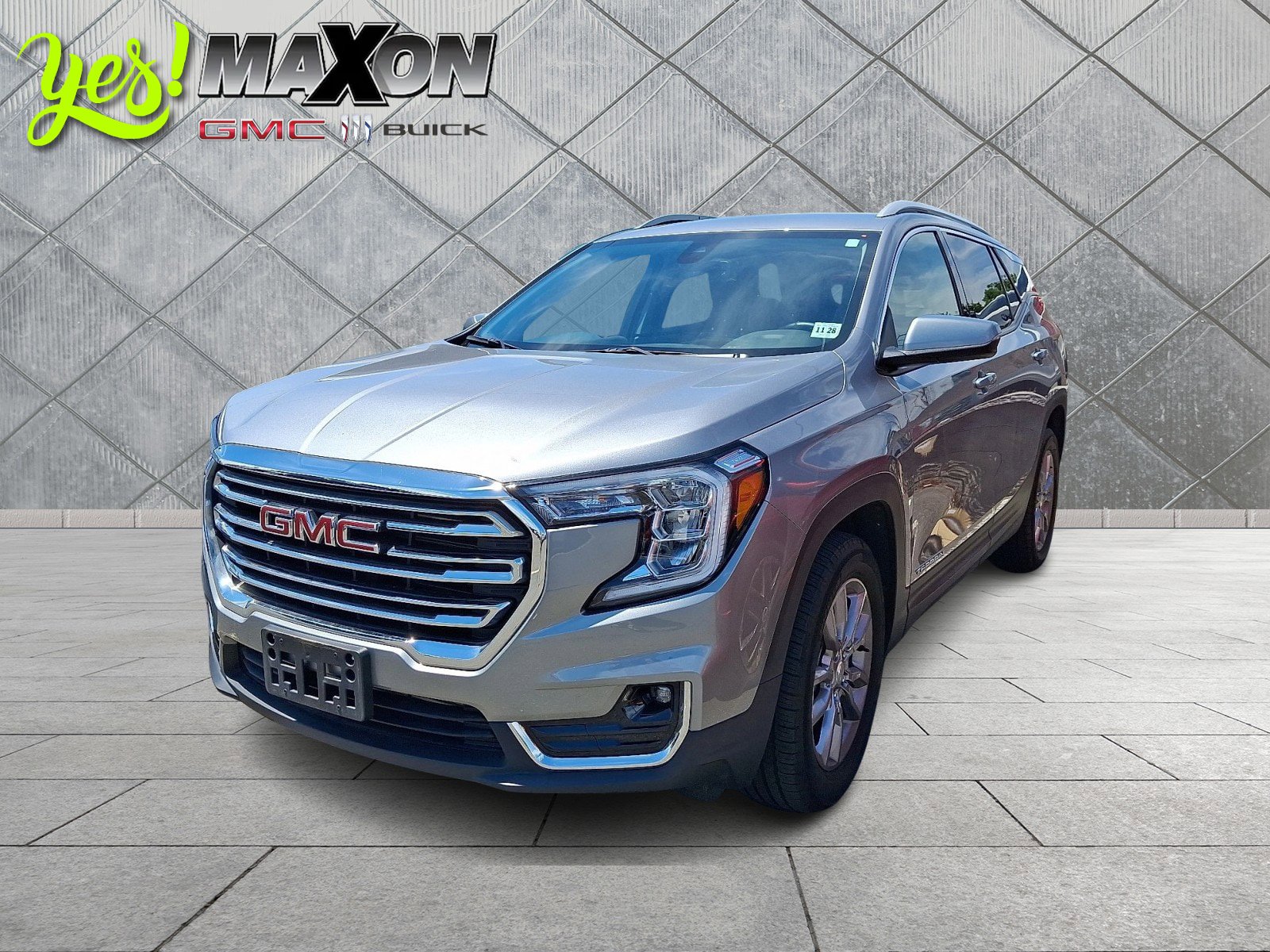 Certified 2024 GMC Terrain SLT AWD/4WD image 1