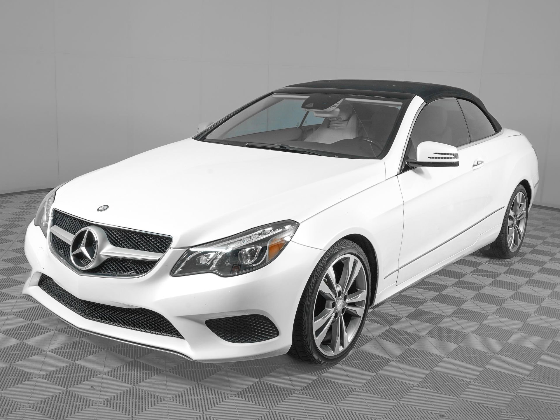 Used 2014 Mercedes-Benz E 350 Cabriolet image 11