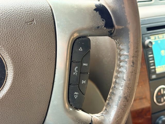 Used 2011 Chevrolet Suburban LTZ image 10