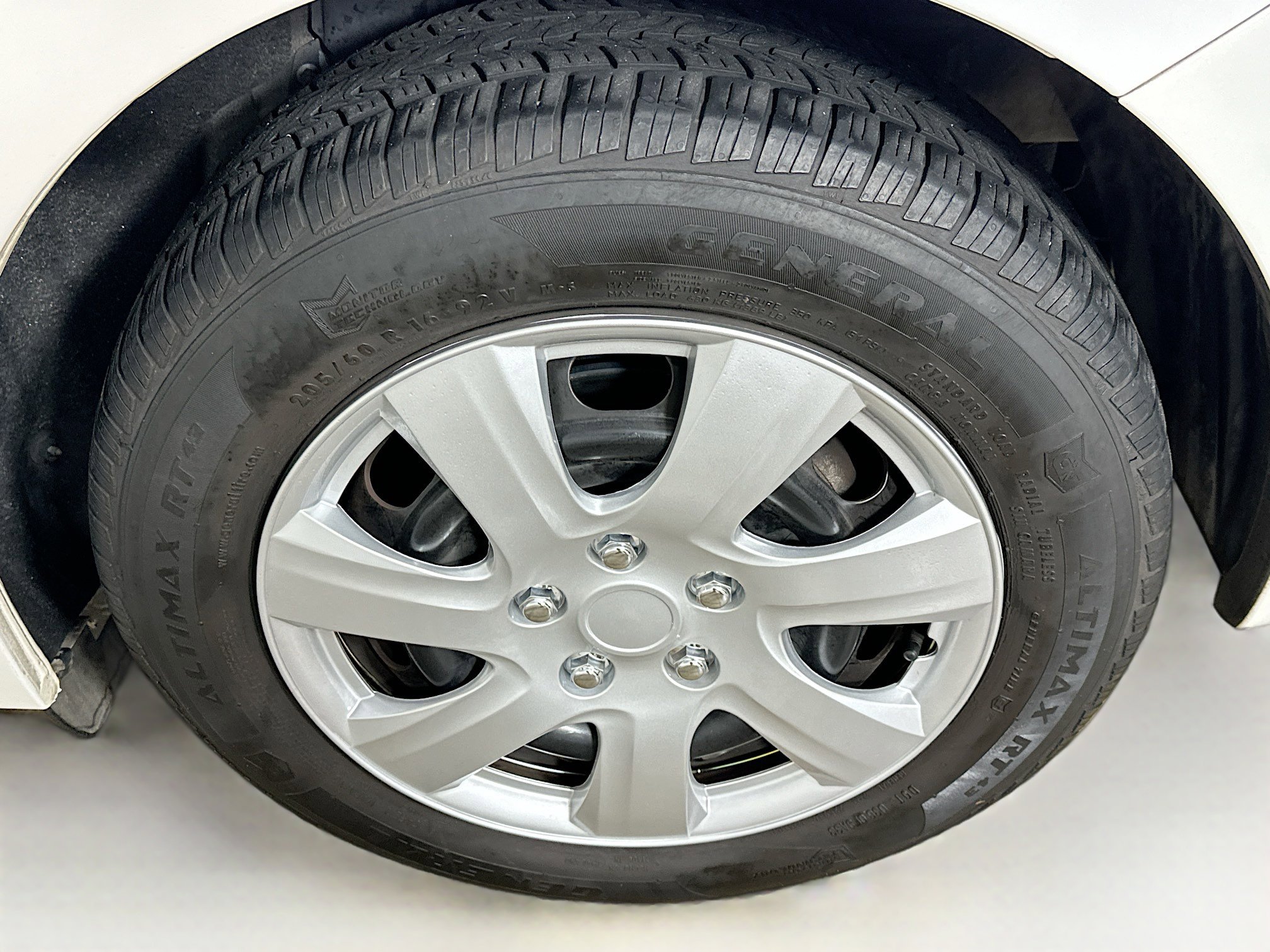 Used 2018 MAZDA MAZDA3 Sport image 11