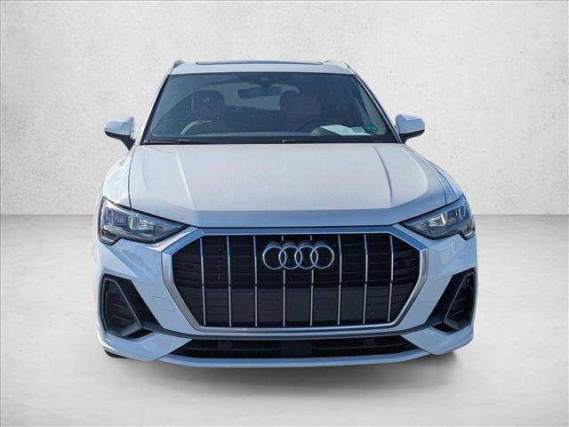 Used 2021 Audi Q3 2.0T Premium w/ Convenience Package image 2