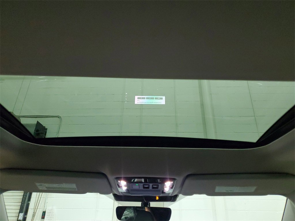 New 2025 Mitsubishi Outlander SE image 15