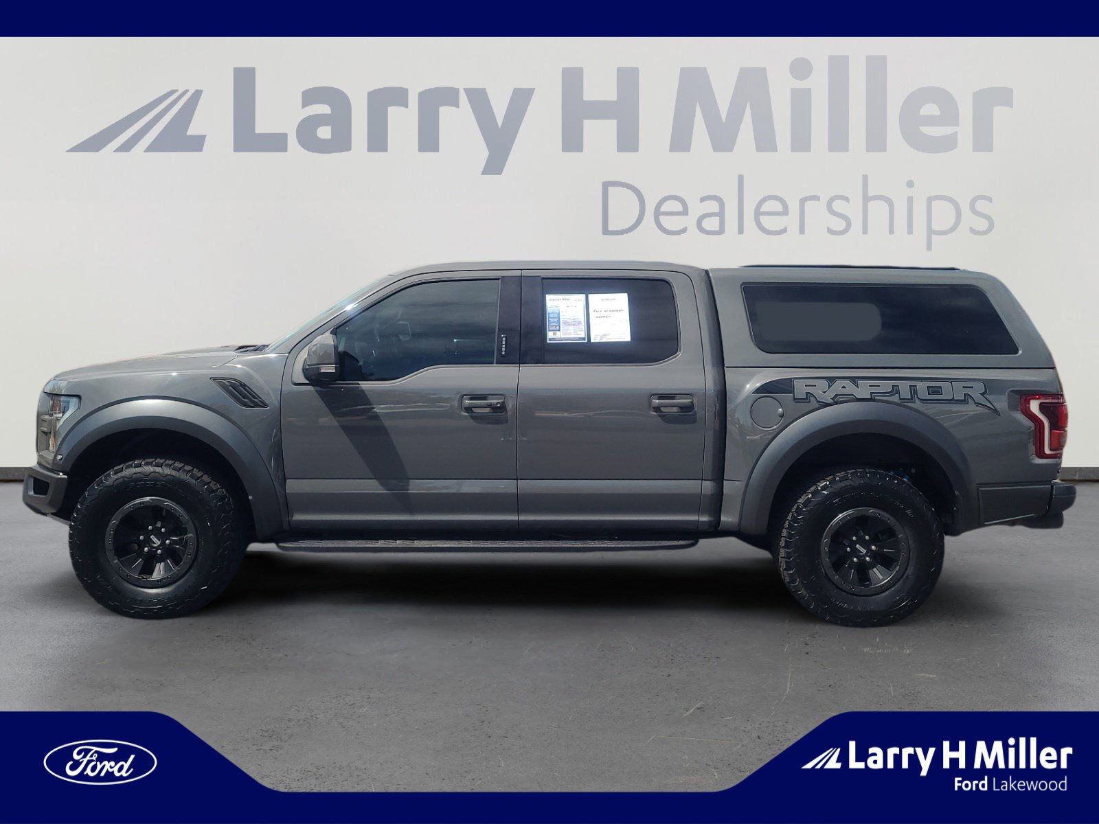 Used 2018 Ford F150 Raptor w/ Equipment Group 802A Luxury image 2