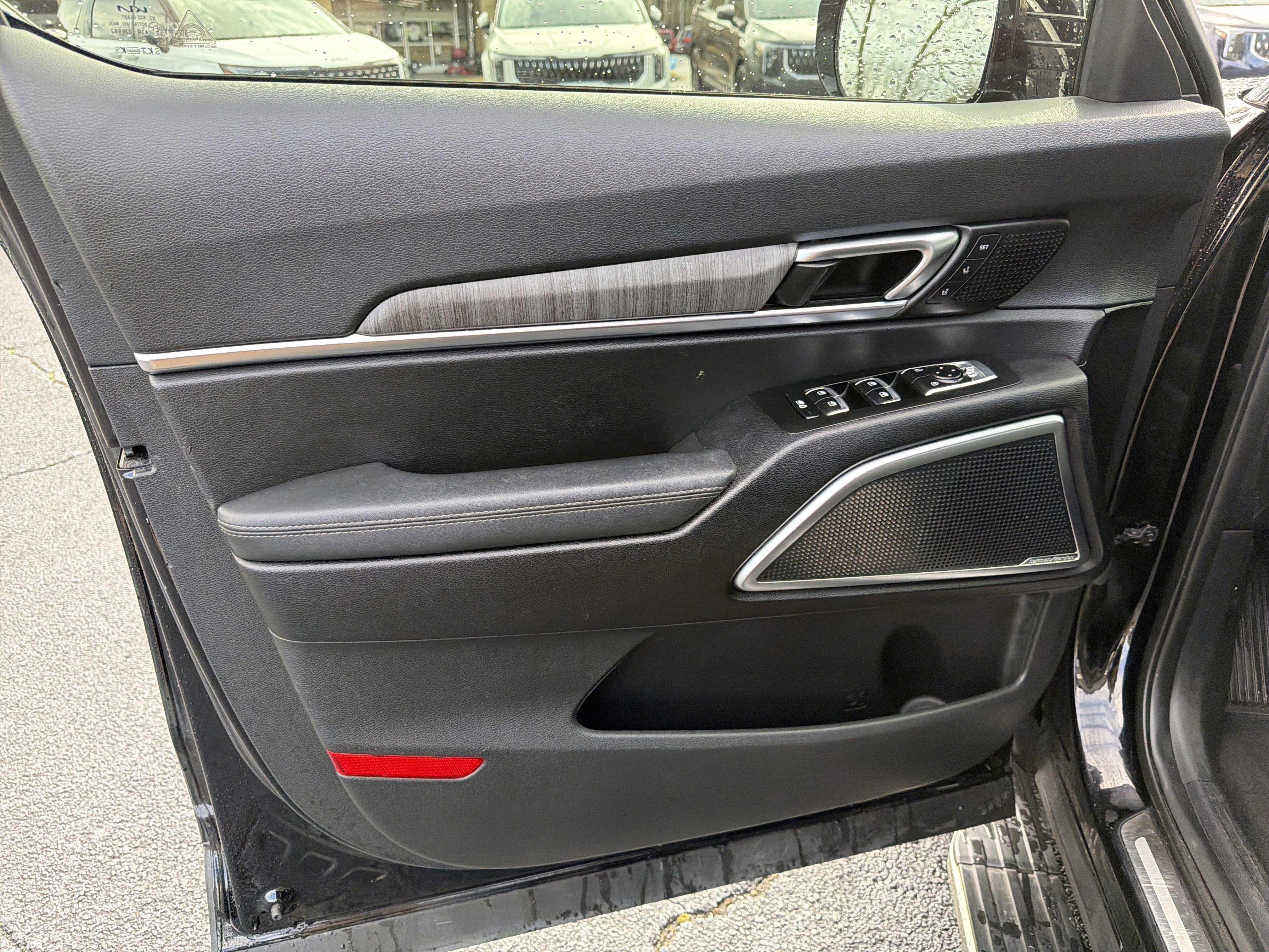 Used 2023 Kia Telluride SX Prestige image 10