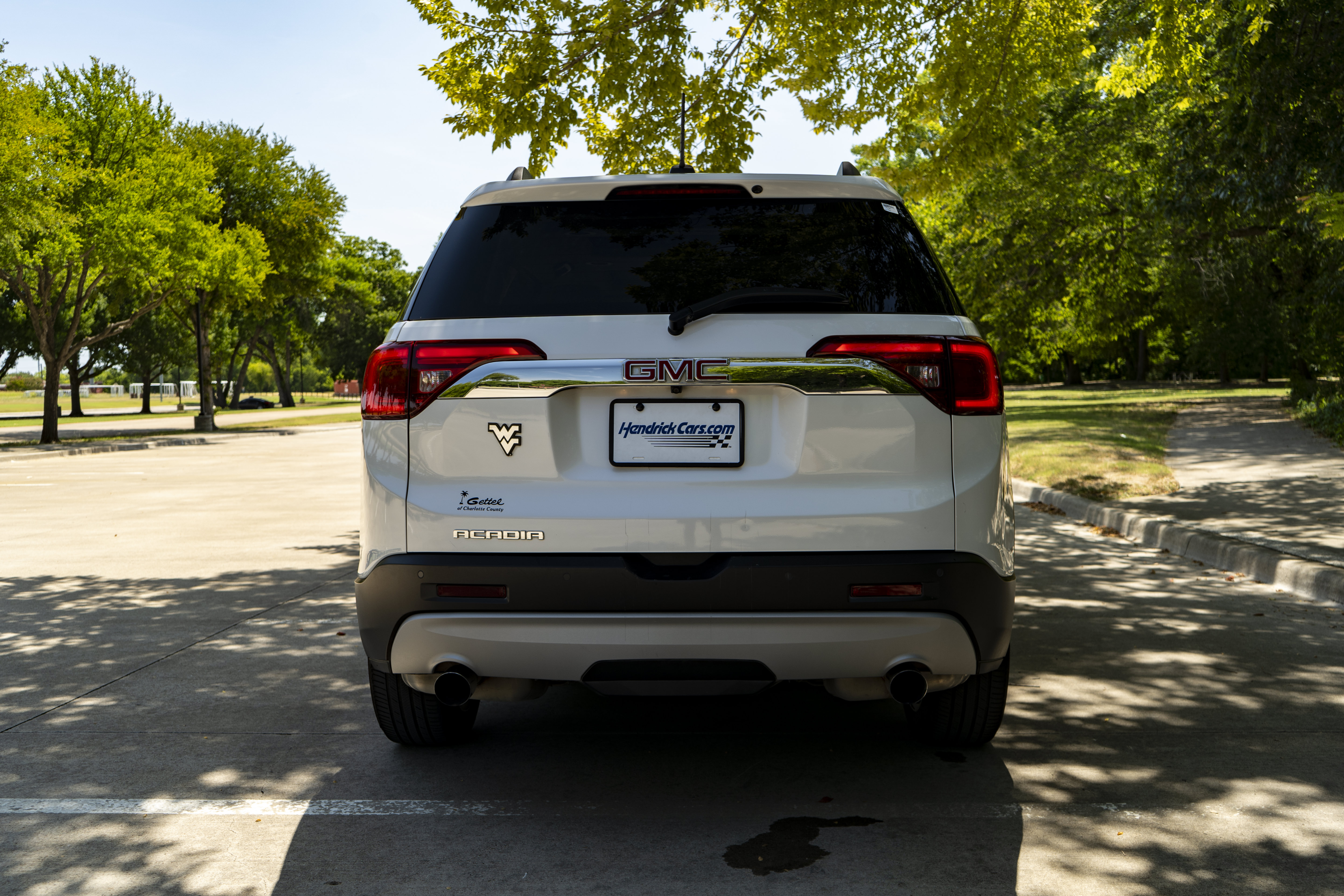 Used 2018 GMC Acadia SLT FWD image 8