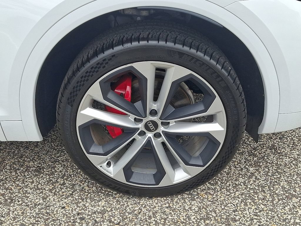 Certified 2024 Audi Q5 2.0T Premium Plus AWD/4WD image 8