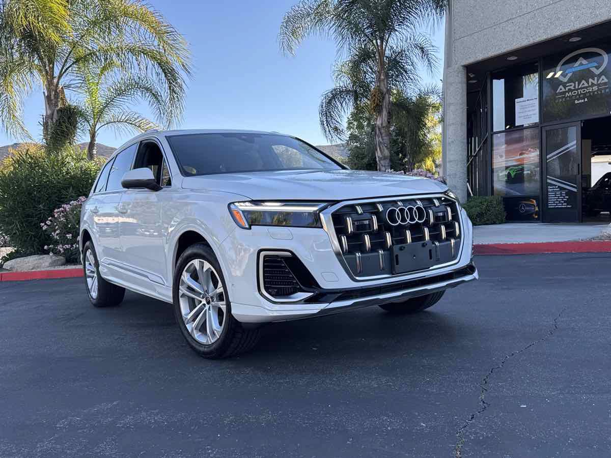 Used 2025 Audi Q7 3.0T Premium Plus AWD/4WD image 8