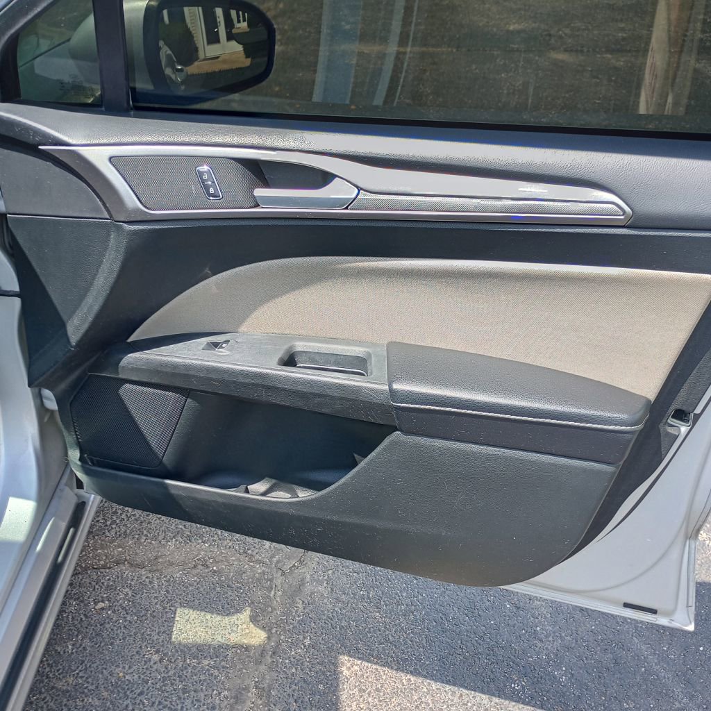 Used 2017 Ford Fusion S image 22