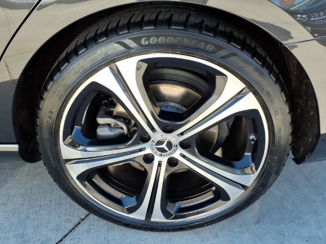 Used 2022 Mercedes-Benz C 300 Sedan image 24