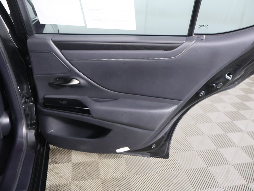 Used 2023 Lexus ES 350 Luxury w/ Accessory Package (Z2) image 27