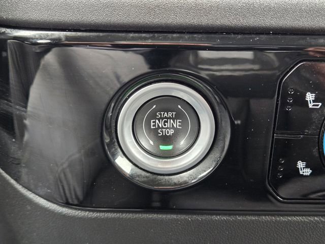 Used 2023 Chevrolet Silverado 1500 LT AWD/4WD image 21