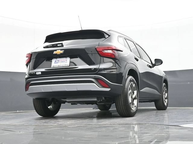 New 2026 Chevrolet Trax LT w/ Driver Confidence Package FWD image 40