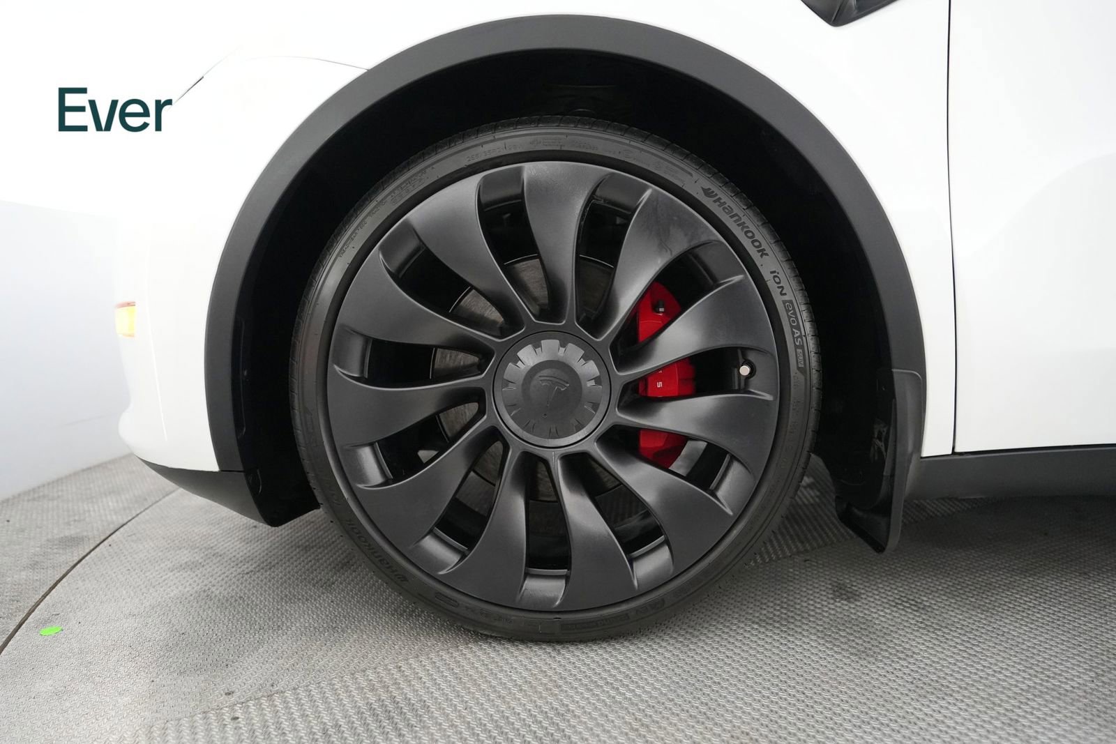 Used 2024 Tesla Model Y Performance AWD/4WD image 19