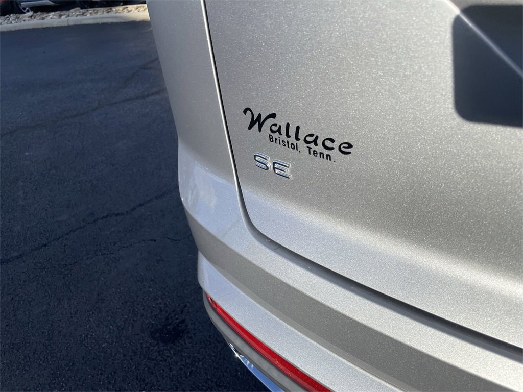 Used 2022 Volkswagen Atlas Cross Sport SE image 7