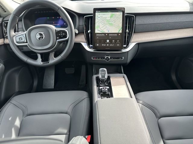 New 2026 Volvo XC90 B6 Plus w/ Protection Package Premier image 12