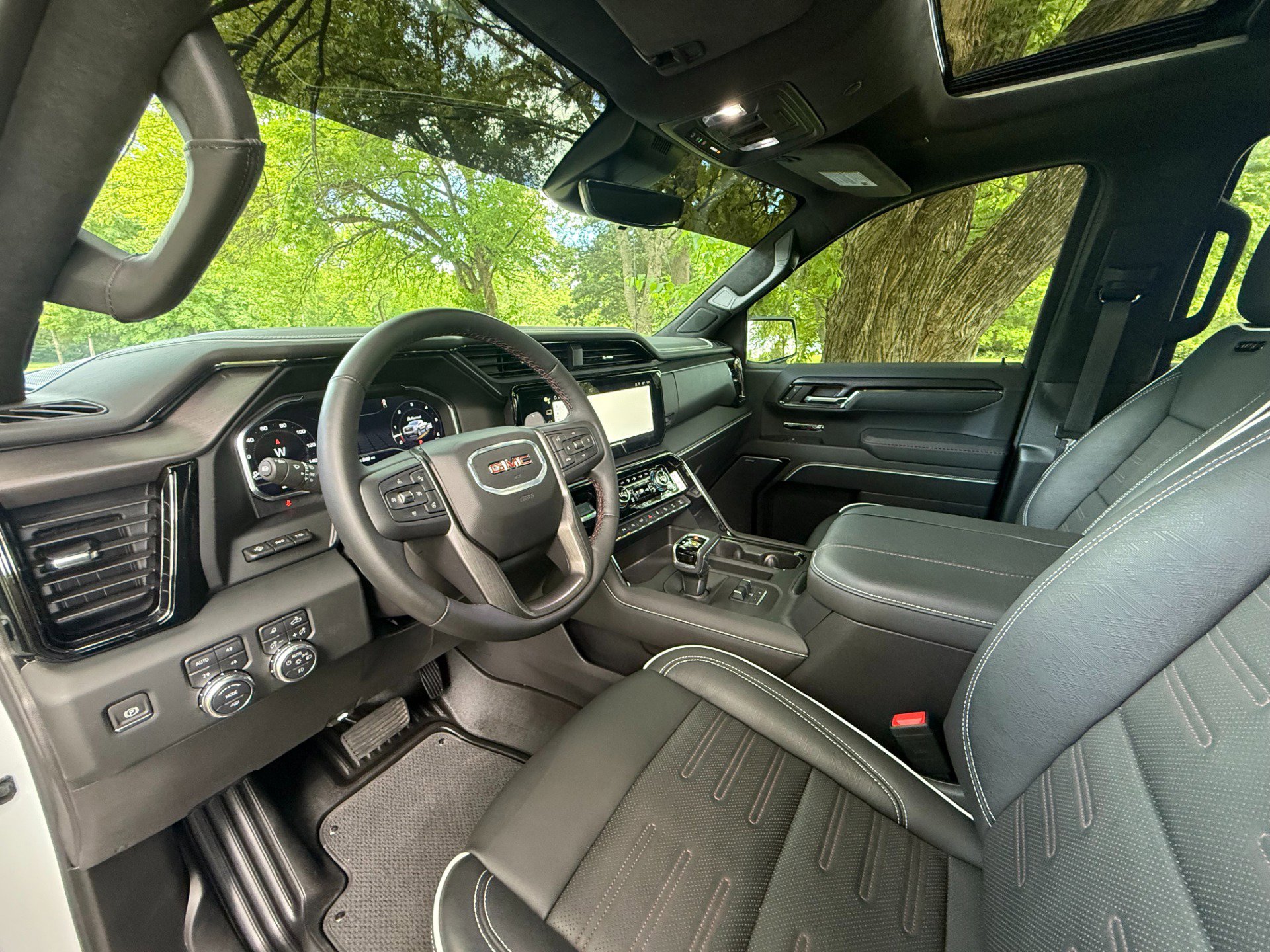 Used 2024 GMC Sierra 1500 AT4X image 36