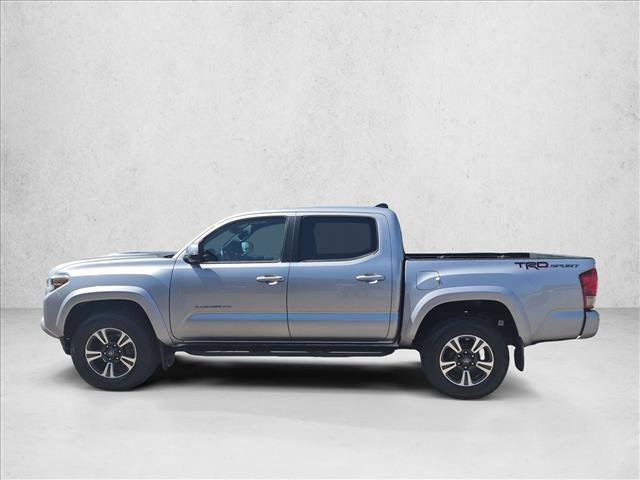Used 2017 Toyota Tacoma TRD Sport RWD image 9