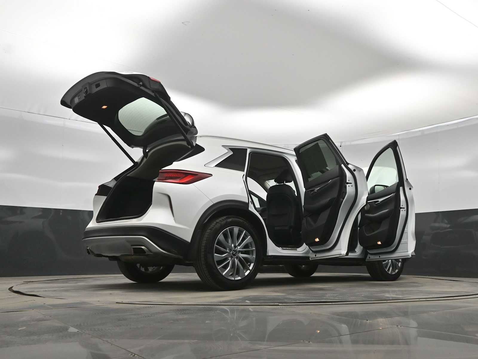 Used 2023 INFINITI QX50 Luxe image 40