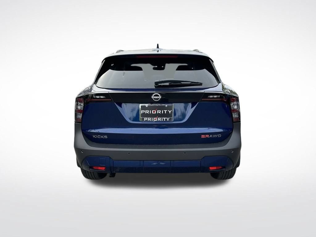 New 2025 Nissan Kicks SR w/ SR Premium Package AWD/4WD image 4