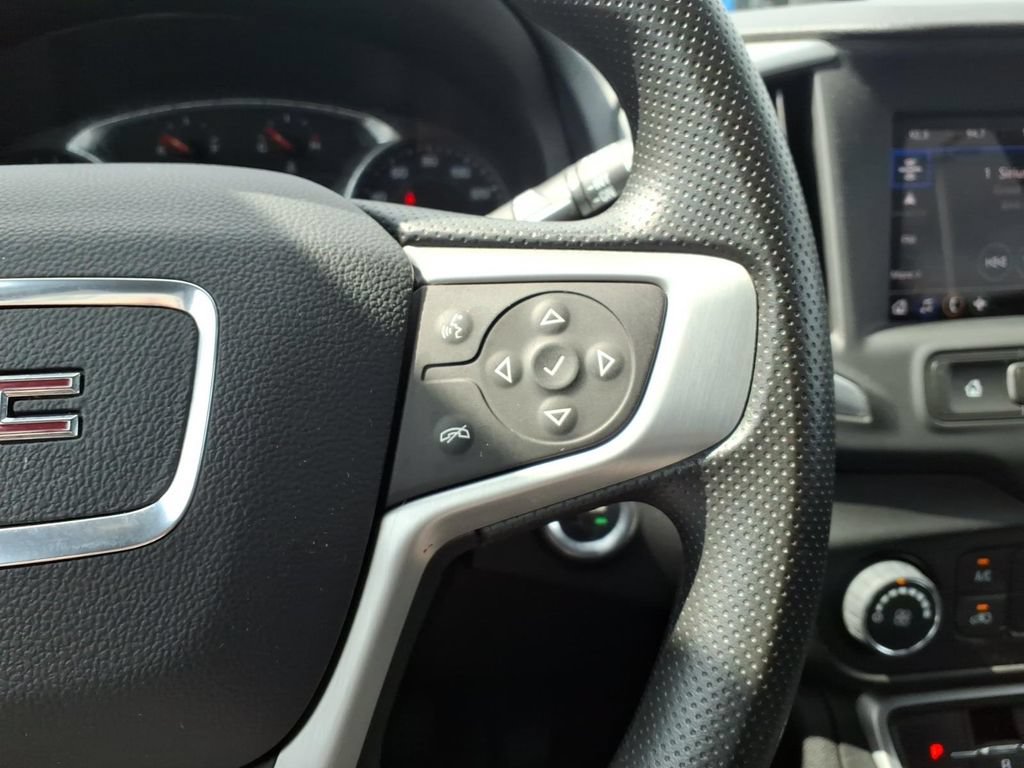 Used 2023 GMC Terrain SLE FWD image 15