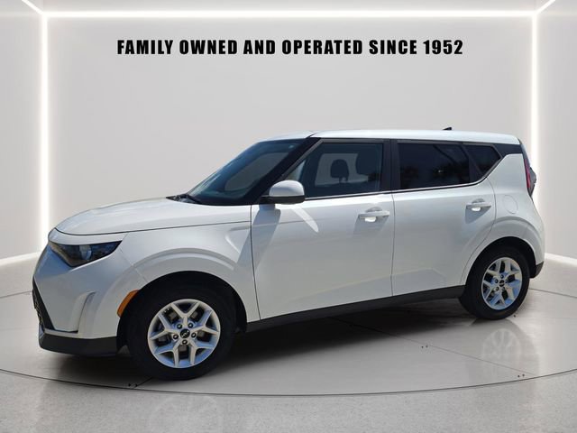 Used 2023 Kia Soul LX w/ LX Technology Package