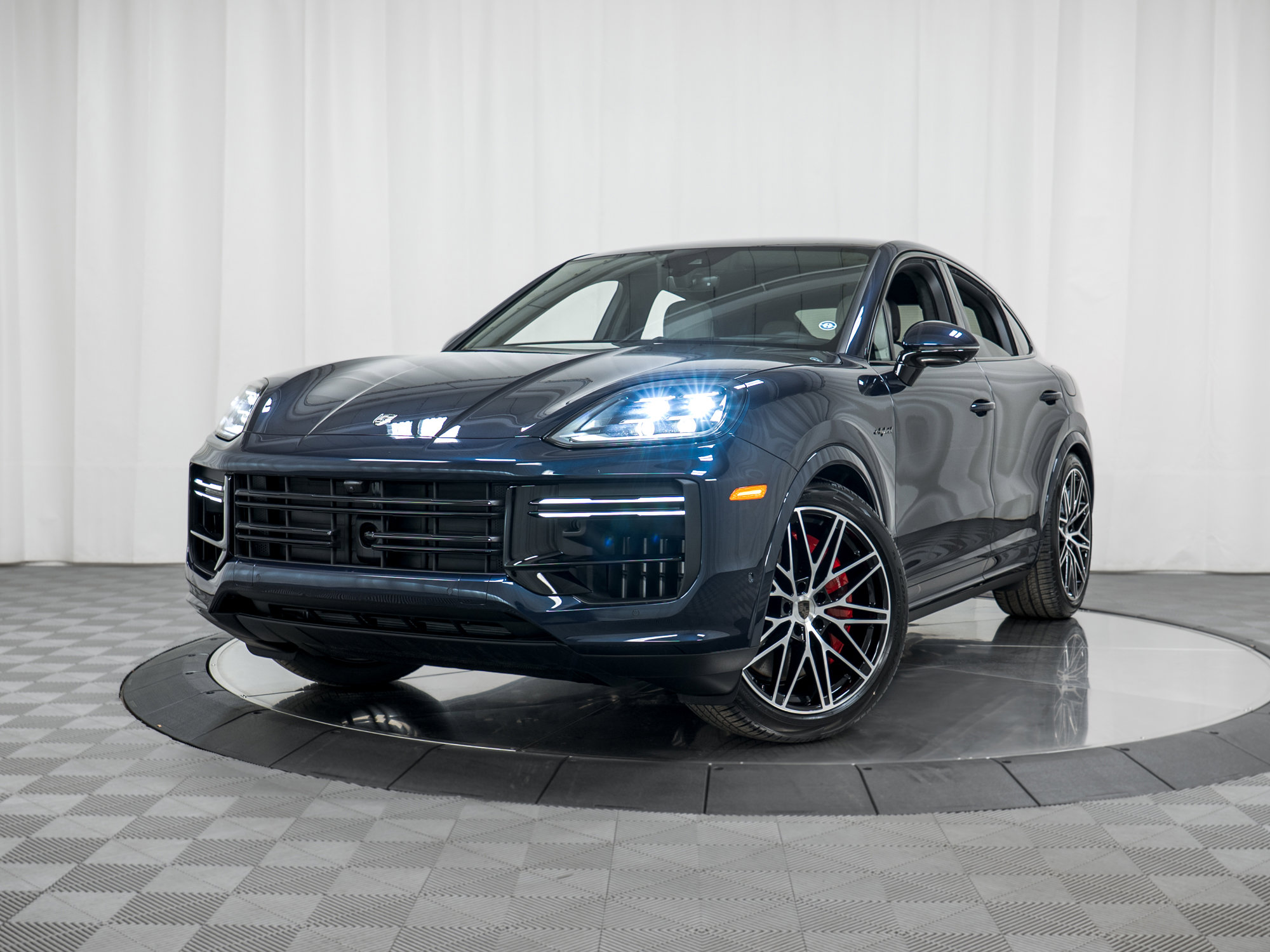 New 2026 Porsche Cayenne Turbo image 35