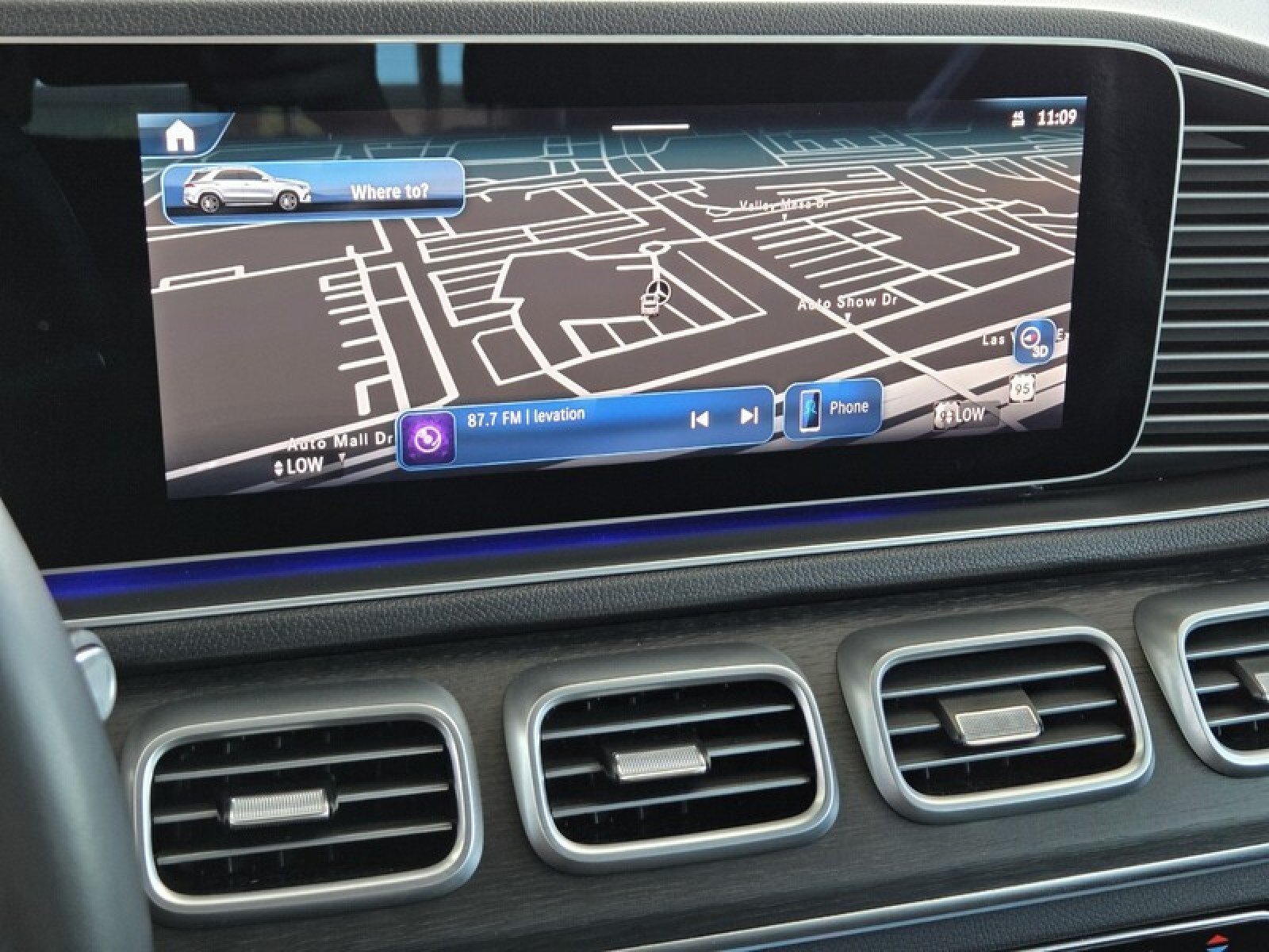 Certified 2025 Mercedes-Benz GLE 580 4MATIC image 32