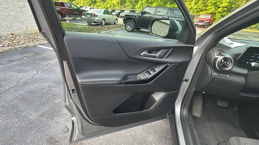 Used 2025 Chevrolet Equinox LT AWD/4WD image 10