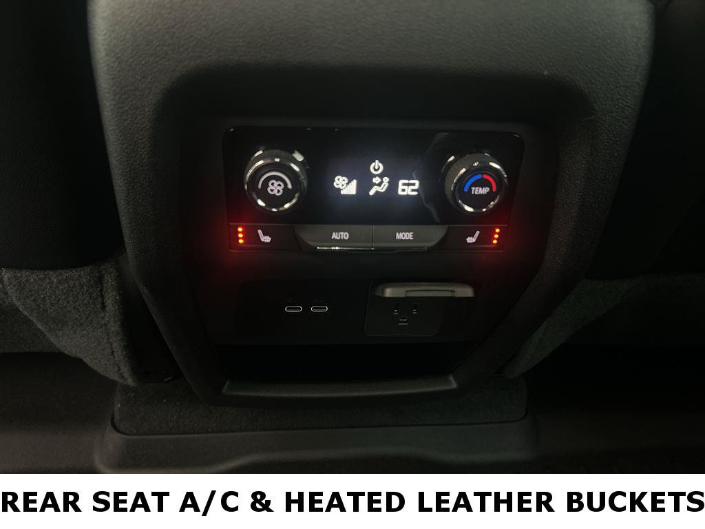 Used 2026 Chevrolet Traverse RS FWD image 28