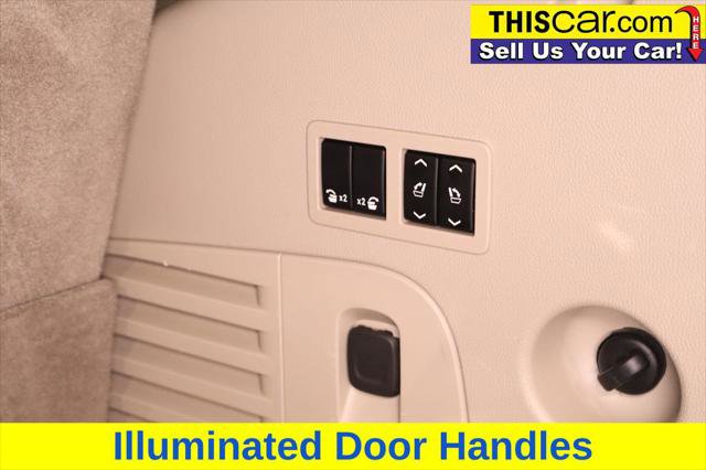 Used 2018 Cadillac Escalade Premium Luxury image 33