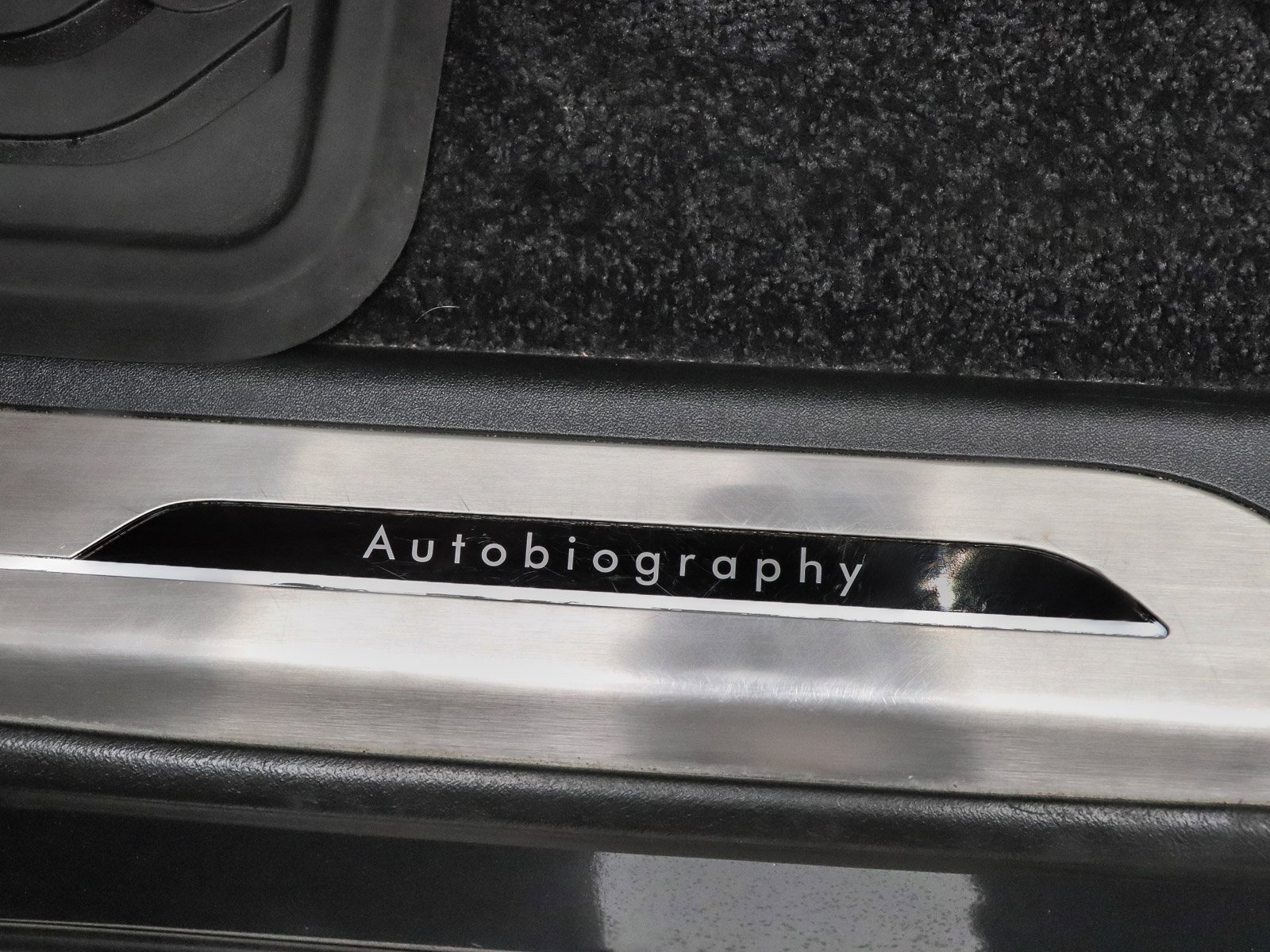 Used 2023 Land Rover Range Rover Long Wheelbase Autobiography image 23