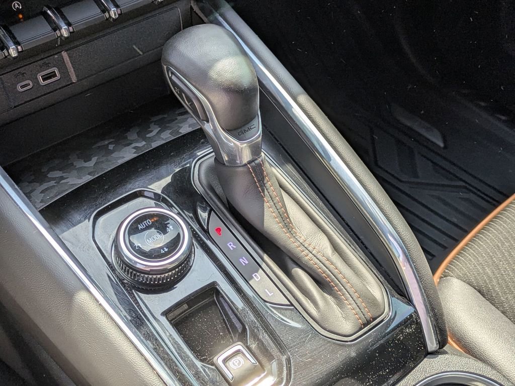 Used 2023 GMC Canyon AT4 w/ Canyon Safety Plus Package image 21