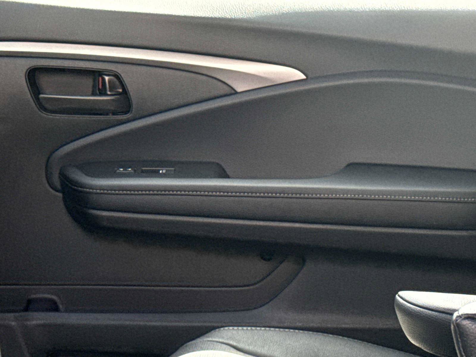 Used 2023 Honda Passport EX-L image 22