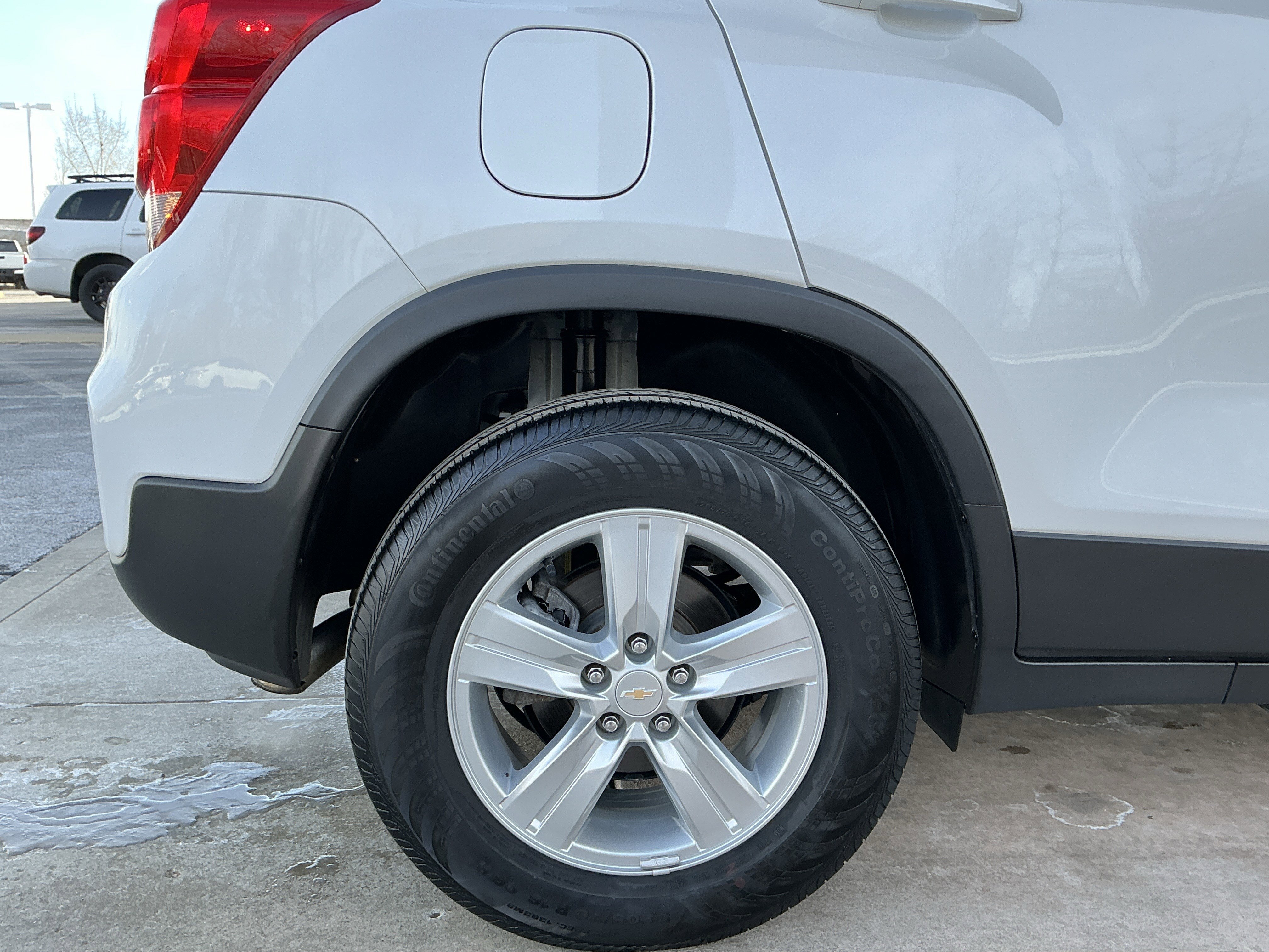 Used 2022 Chevrolet Trax LT w/ LT Convenience Package image 23